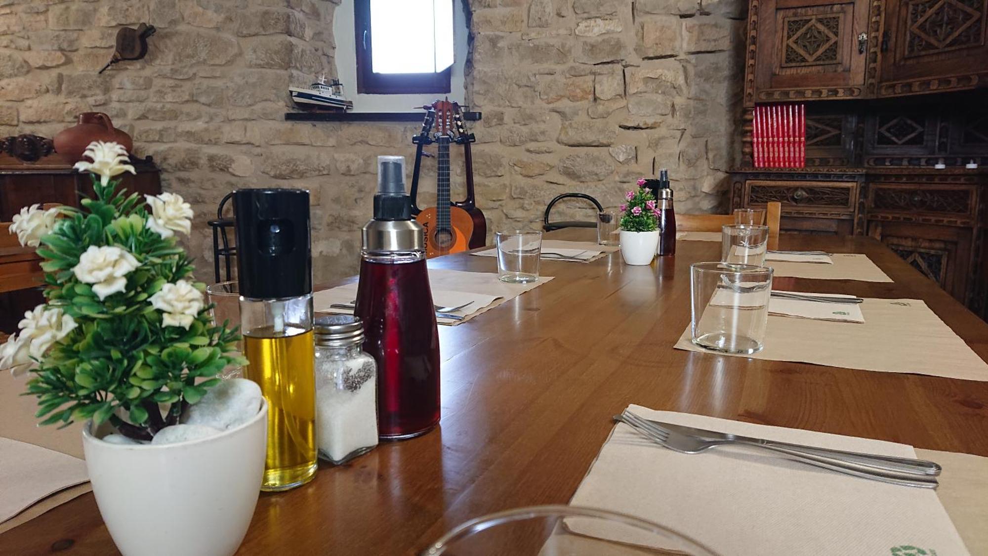 Albergue Sansol - El Oasis Del Camino Frances - Exclusivo Para Peregrinos Εξωτερικό φωτογραφία