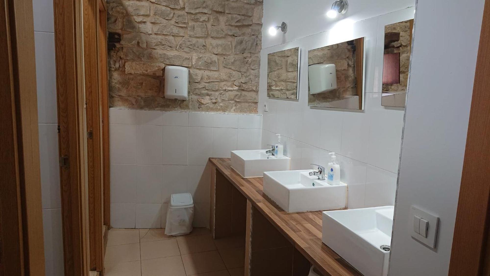 Albergue Sansol - El Oasis Del Camino Frances - Exclusivo Para Peregrinos Εξωτερικό φωτογραφία